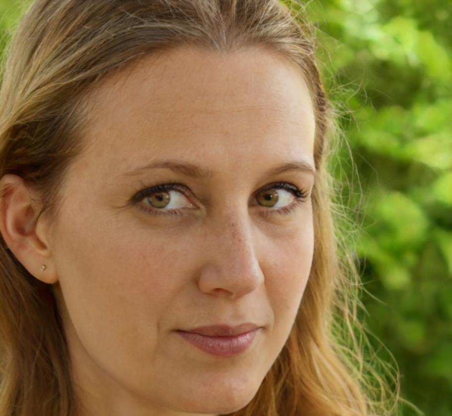 Camille Rousseau, Directrice de la Recherche chez feranovilsuq